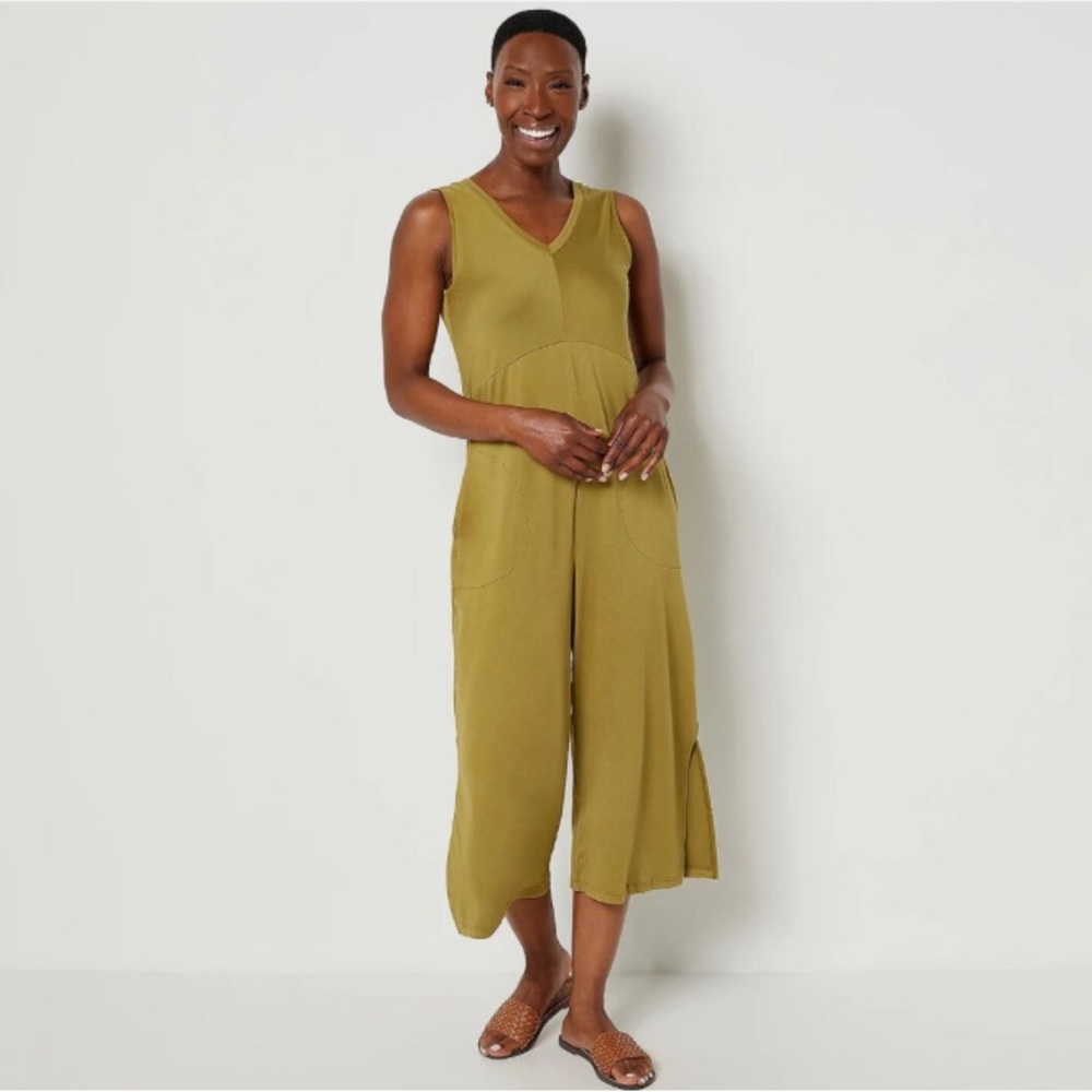 Cuddl Duds Green Chartreuse Relaxed Flowy Yoga Jumpsuit Jumper Romper
